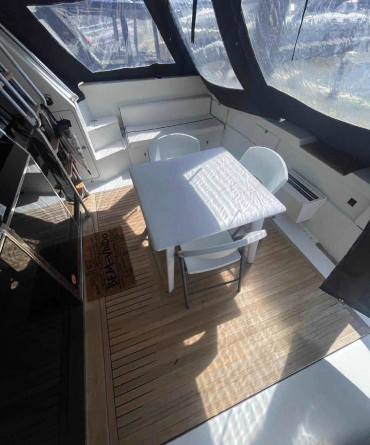 מלון ליסבון Beautiful And Magnific Yacht מראה חיצוני תמונה